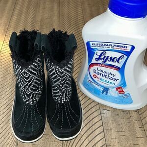 Sorel All Weather Boots 🥾🥾 Bring on the Snow ❄️ ⛄️ Sleigh 🛷 or Rain ☔️ 🌧️ 🌈